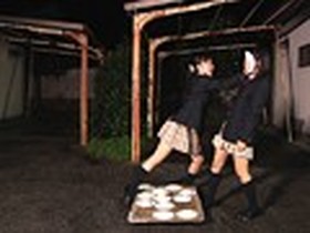 ラットファイト〜女子のくすぐりあい、パイ投げあい、乳首相撲〜　サンプル画像04